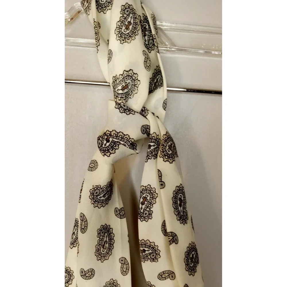 Vintage neck scarf